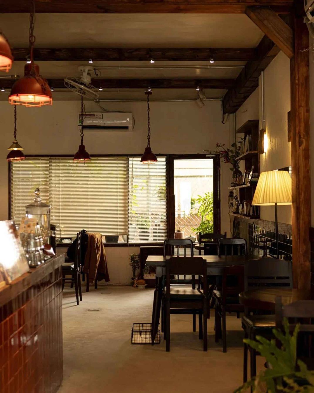 Cà Rề Cafe - Một thoáng nhẹ nhàng, chậm rãi giữa Sài Gòn tấp nập - 1 ...